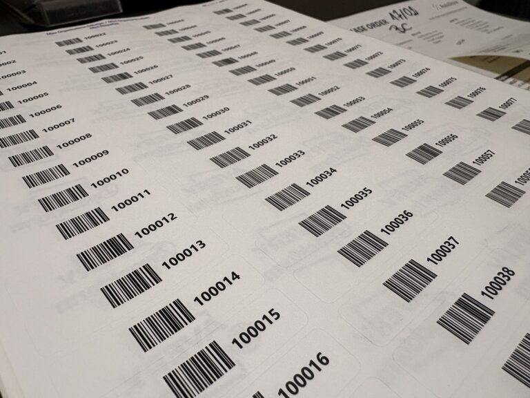 Arkusz etykiet z kodami kreskowymi do oznaczeń produktów
