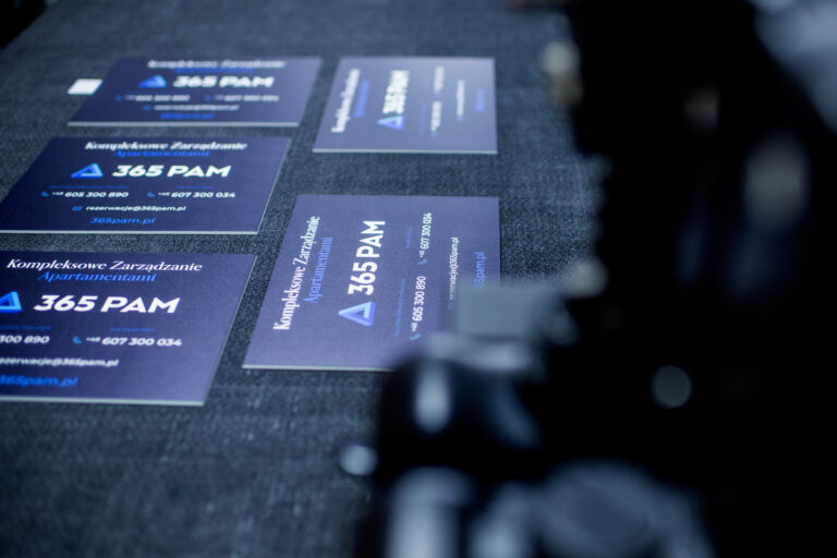 Produkcja oznaczeń informacyjnych i tabliczek technicznych